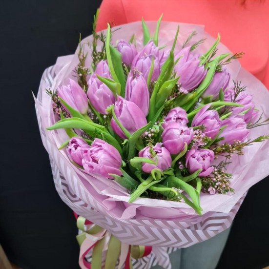 Букет «25 фиолетовых пионовидных тюльпанов» - фото 4